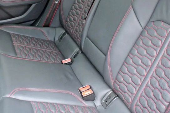 Audi A6 RS6 TFSI quattro Performance