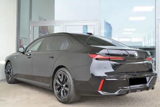 BMW Seria 7 740d xDrive M Sport