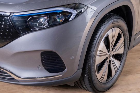 Mercedes EQA 250+  Progressive