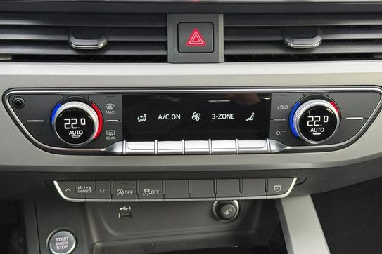 Audi A4 Avant 35 TFSI S Line