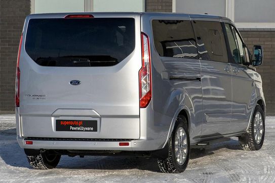 Ford Tourneo Custom L2H1 AT