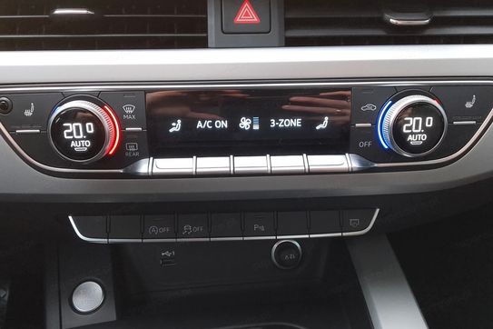 Audi A4 35 TFSI  S Line S tronic