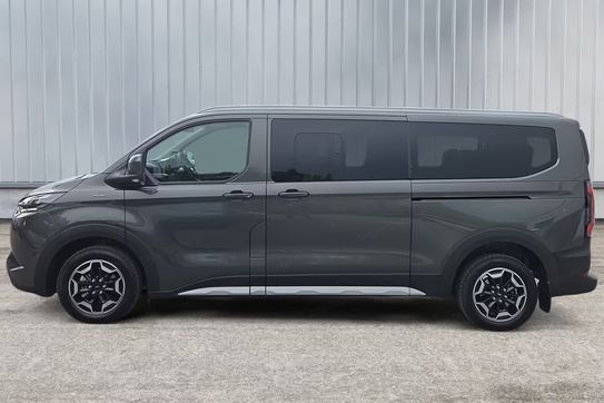 Ford Tourneo Custom 320 L2H1 Active A8 AWD