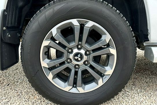 Mitsubishi L200 2.2 d Dc Instyle Plus