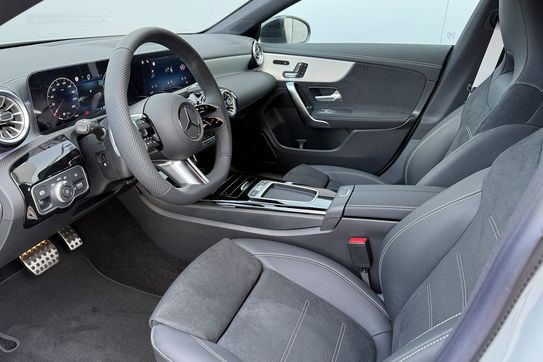 Mercedes CLA 220 4-Matic AMG Line