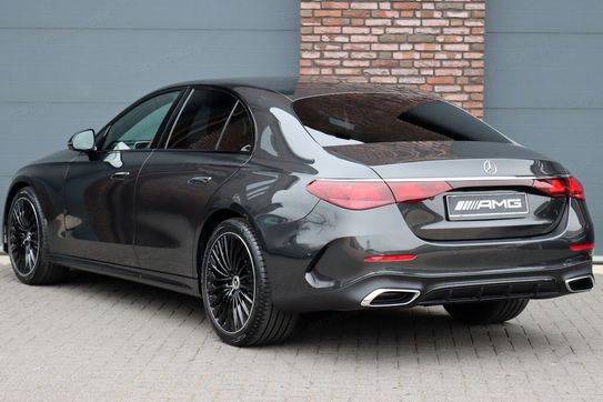 Mercedes Klasa E 220 d 4-Matic AMG