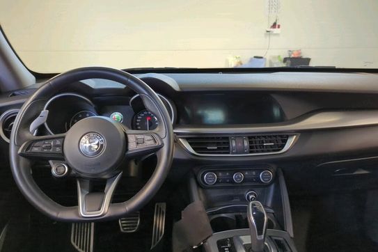 Alfa Romeo Stelvio Sprint Q4