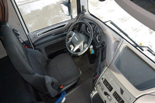 DAF XF 480 FT 4x2 Low Deck Super Space Cab
