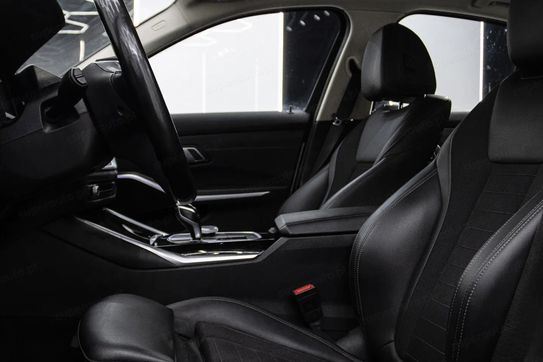 BMW Seria 3 318i Advantage