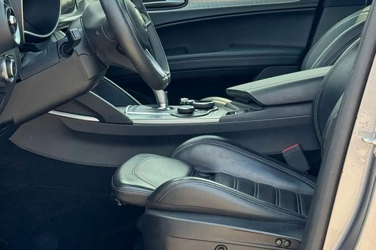 Alfa Romeo Stelvio 2.0 Turbo Executive Q4 aut