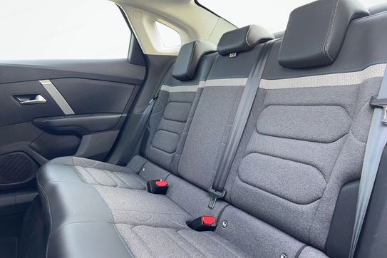 Citroen C4 PureTech EAT8