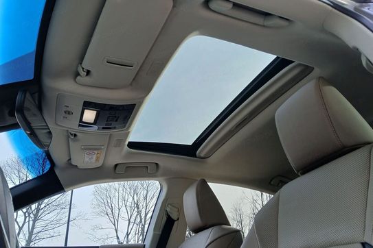 Lexus ES 300h Business Edition +