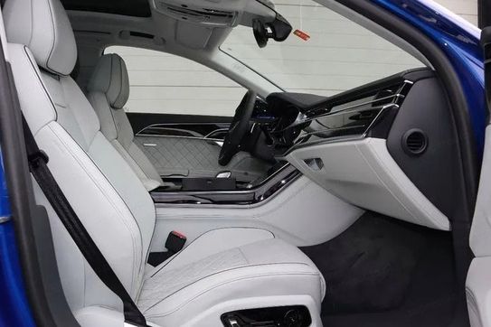 Audi A8 L 60 TFSI e quattro Tiptr.