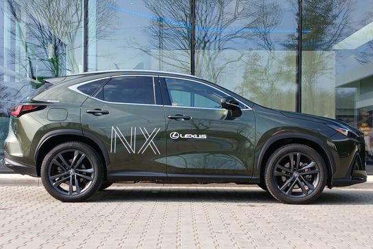 Lexus NX 450h+ Prestige AWD