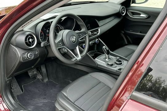 Alfa Romeo Giulia 2.0 Turbo 16V AT8 Super