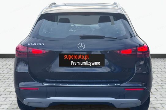 Mercedes GLA 180