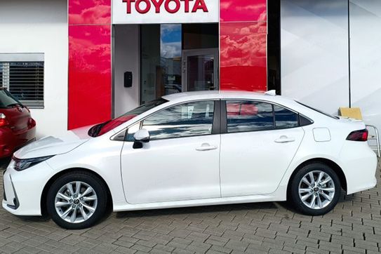 Toyota Corolla Comfort 1.5 benzyna