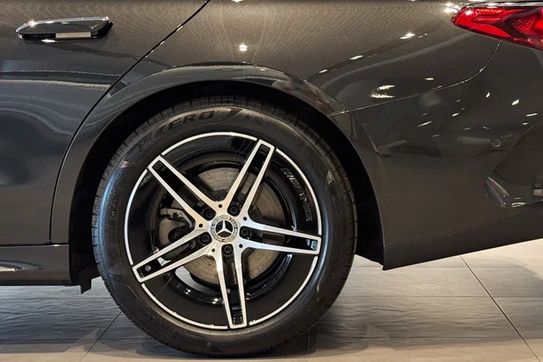 Mercedes Klasa E 220 d 4-Matic AMG