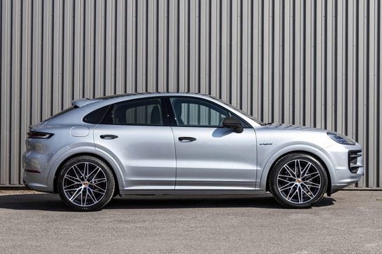 Porsche Cayenne Coupe S E-Hybrid Black Edition
