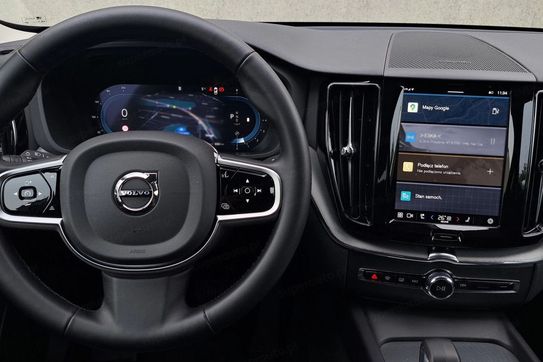 Volvo XC60 B5 B AWD Plus Dark aut