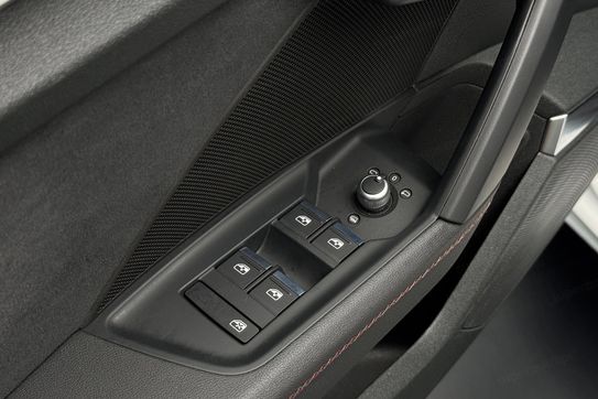 Audi A3 35 TFSI mHEV Advanced S tronic
