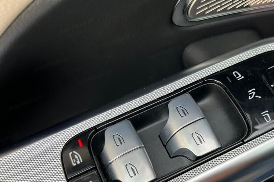 Mercedes Klasa E 200 4-Matic AMG