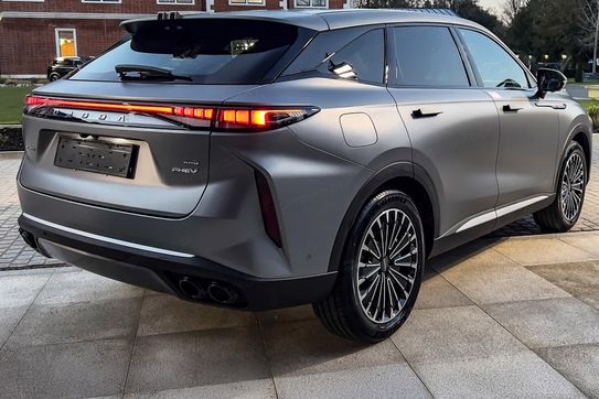 Omoda 9 1.5 Super Hybrid Exclusive AWD