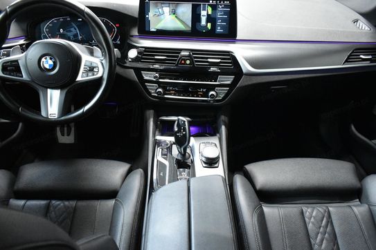 BMW Seria 5 520d xDrive M Sport mHEV aut