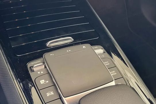 Mercedes GLB 200 4-Matic Style 8G-DCT