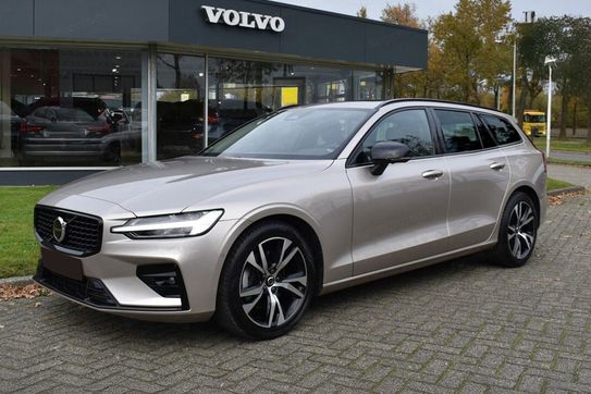 Volvo V60 B4 Plus Dark