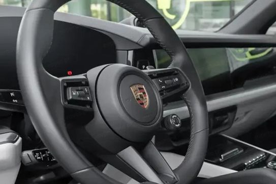 Porsche Cayenne Coupe Black Edition