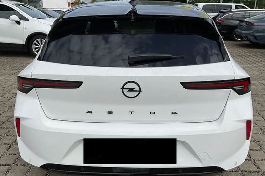 Opel Astra GS  1.2 Turbo AT8