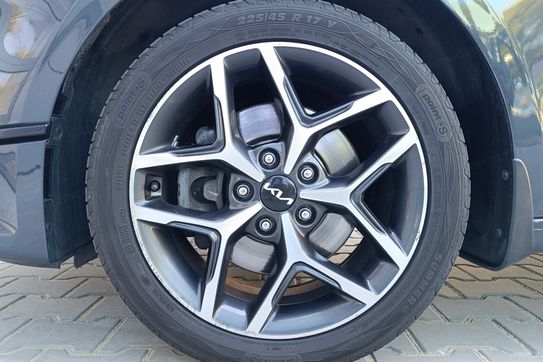 Kia Ceed 1.5 T-GDI Business Line DCT