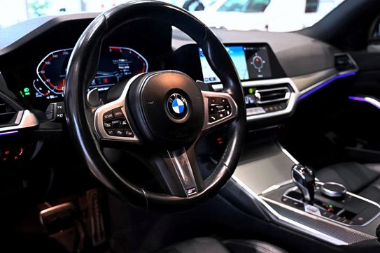 BMW Seria 3 320d xDrive M Sport sport-aut