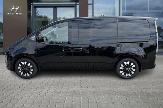 Hyundai Staria 1.6 T-GDI HEV Luxury aut