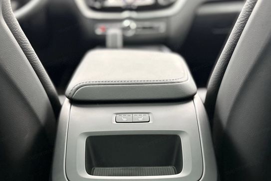 Volvo XC60 T6 Plug-In Hybrid AWD Plus Dark