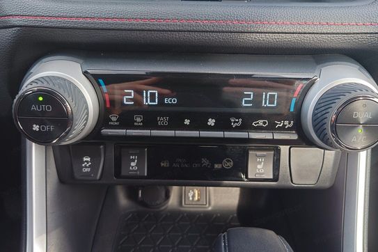 Suzuki Across 2.5 Plug-in Hybrid Elegance 4WD CVT