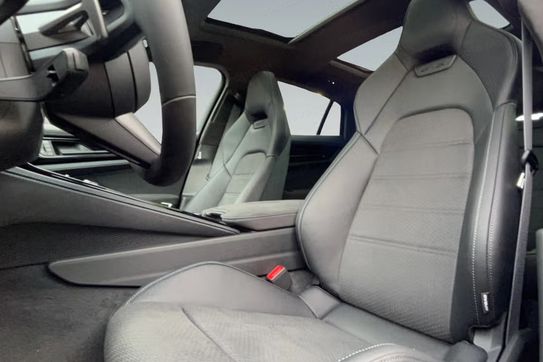 Porsche Panamera GTS