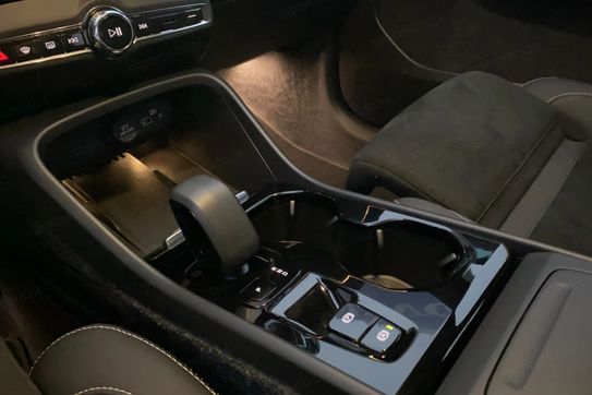 Volvo XC40 B3 B Plus Dark