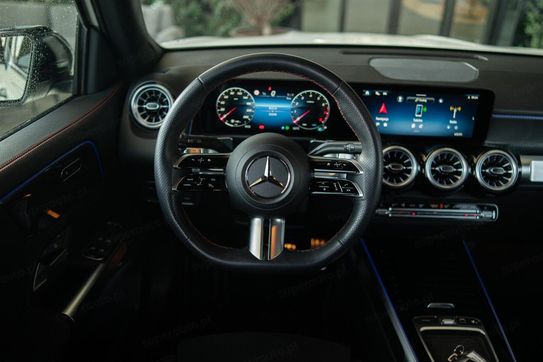Mercedes GLB 220 mHEV 4-Matic AMG Line 8G-DCT