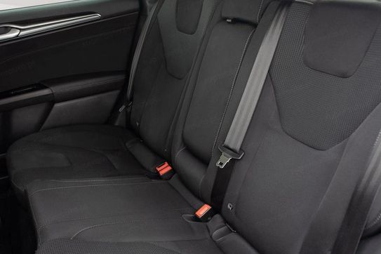 Ford Mondeo 2.0 Hybrid