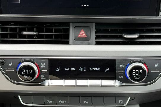 Audi A4 35 TFSI mHEV S Line S tronic