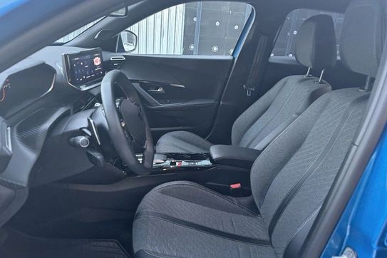 Peugeot 2008 1.2 PureTech  EAT8