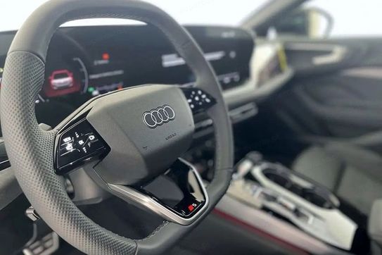 Audi A5 e-Hybrid quattro