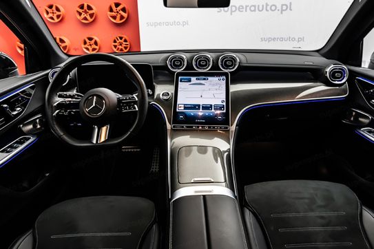 Mercedes GLC 300  4-Matic AMG Line