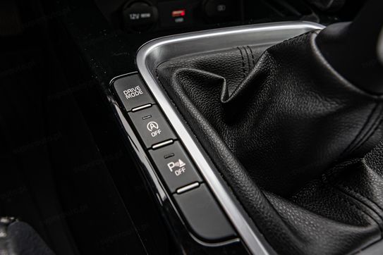 Kia Ceed 1.6 CRDi SCR L