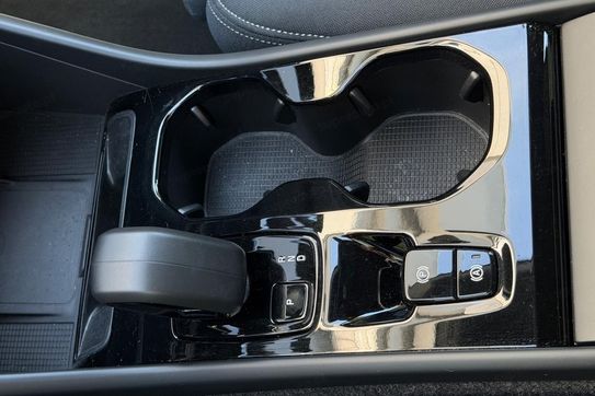 Volvo XC40 B3 Plus Dark