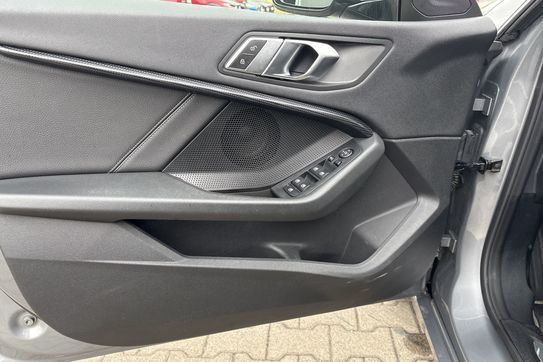 BMW Seria 2 218i Sport Line