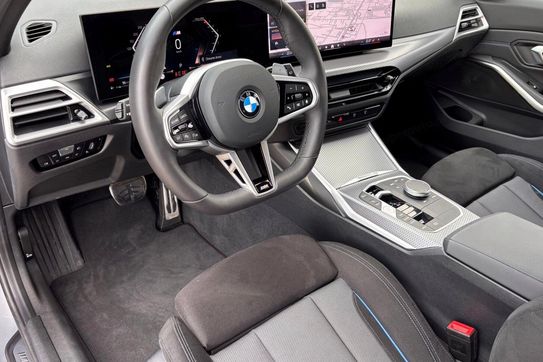 BMW Seria 3 Touring 330i xDrive M Sport