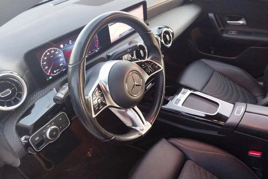 Mercedes CLA 180 mHEV 7G-DCT